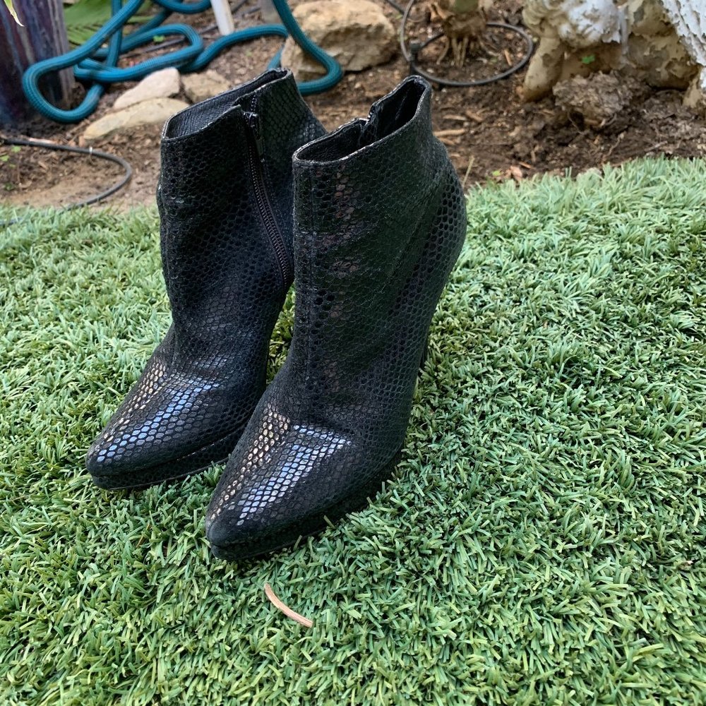 Black snake print heeled booty